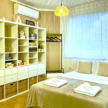 شقة Cozy & Colourful 1 Bdr With Free Street Parking